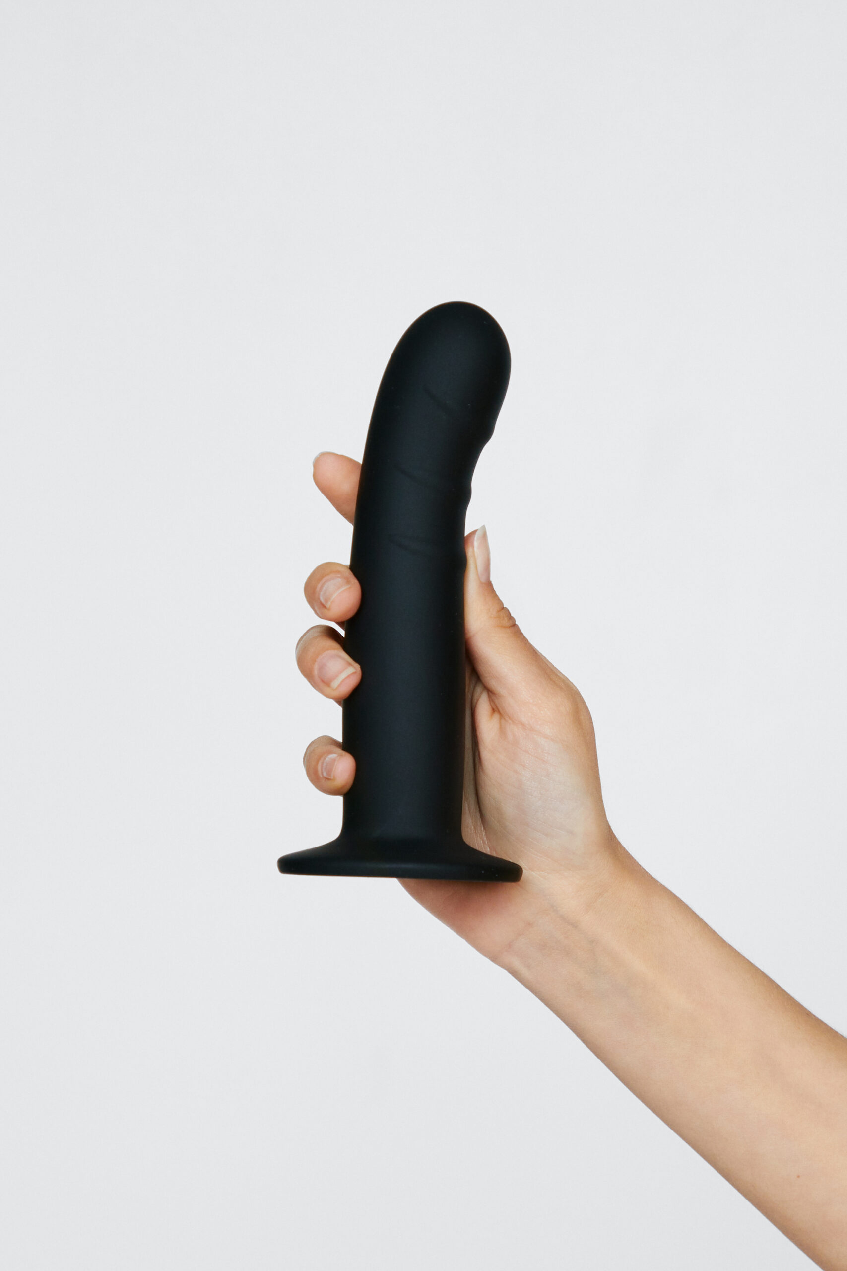 https://www.nastygal.com/give-it-to-me-large-dildo/BGG06411.html?color=105&utm_source=NG+blog+traffic&utm_medium=referral&utm_campaign=NG+Blog+%7C+Sex+toys+for+Women&utm_id=NG+Blog+%7C+Sex+toys+for+Women