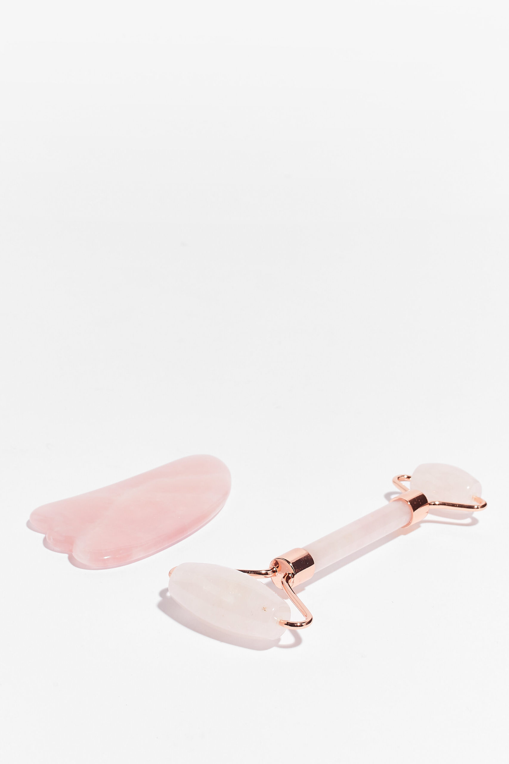 Rose Quartz Roller And Gua Sha Set