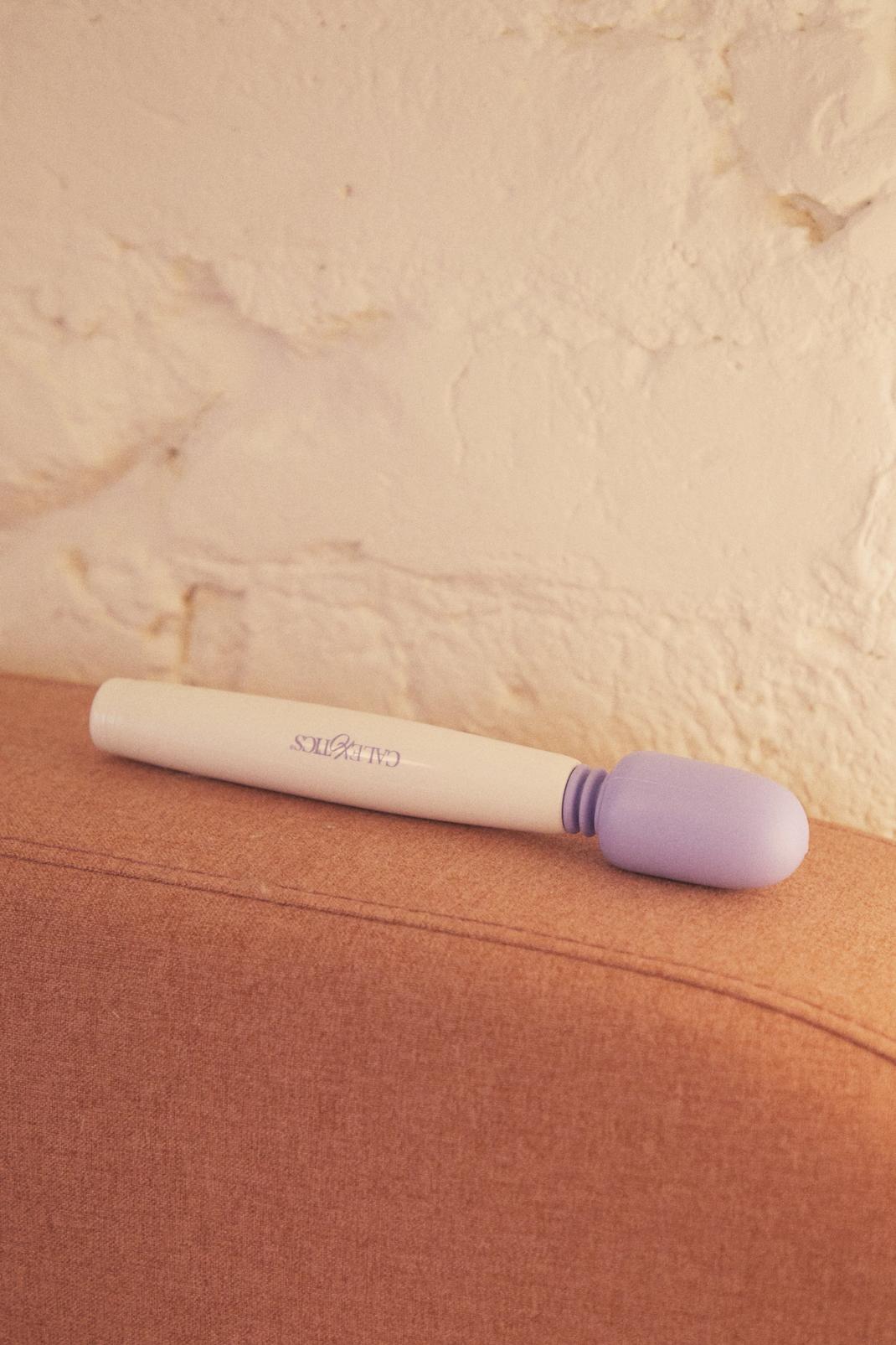 Mini Magic Wand Vibrator 