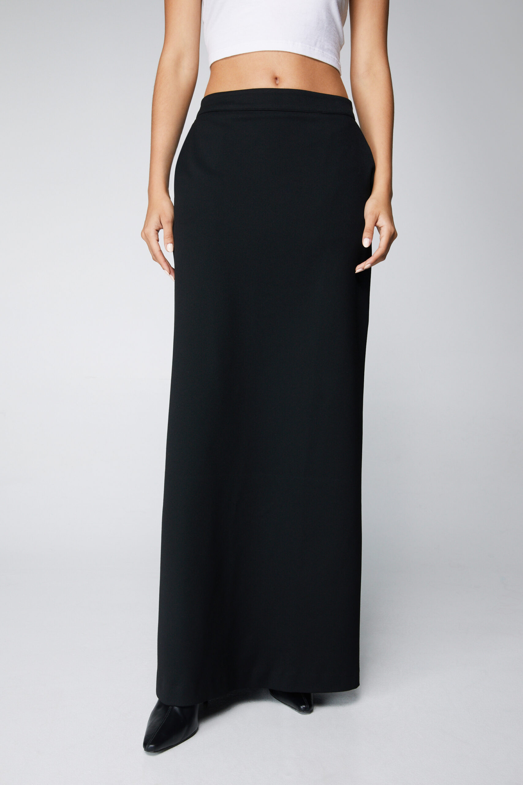 Tailored Pocket High Waist Maxi Skirt