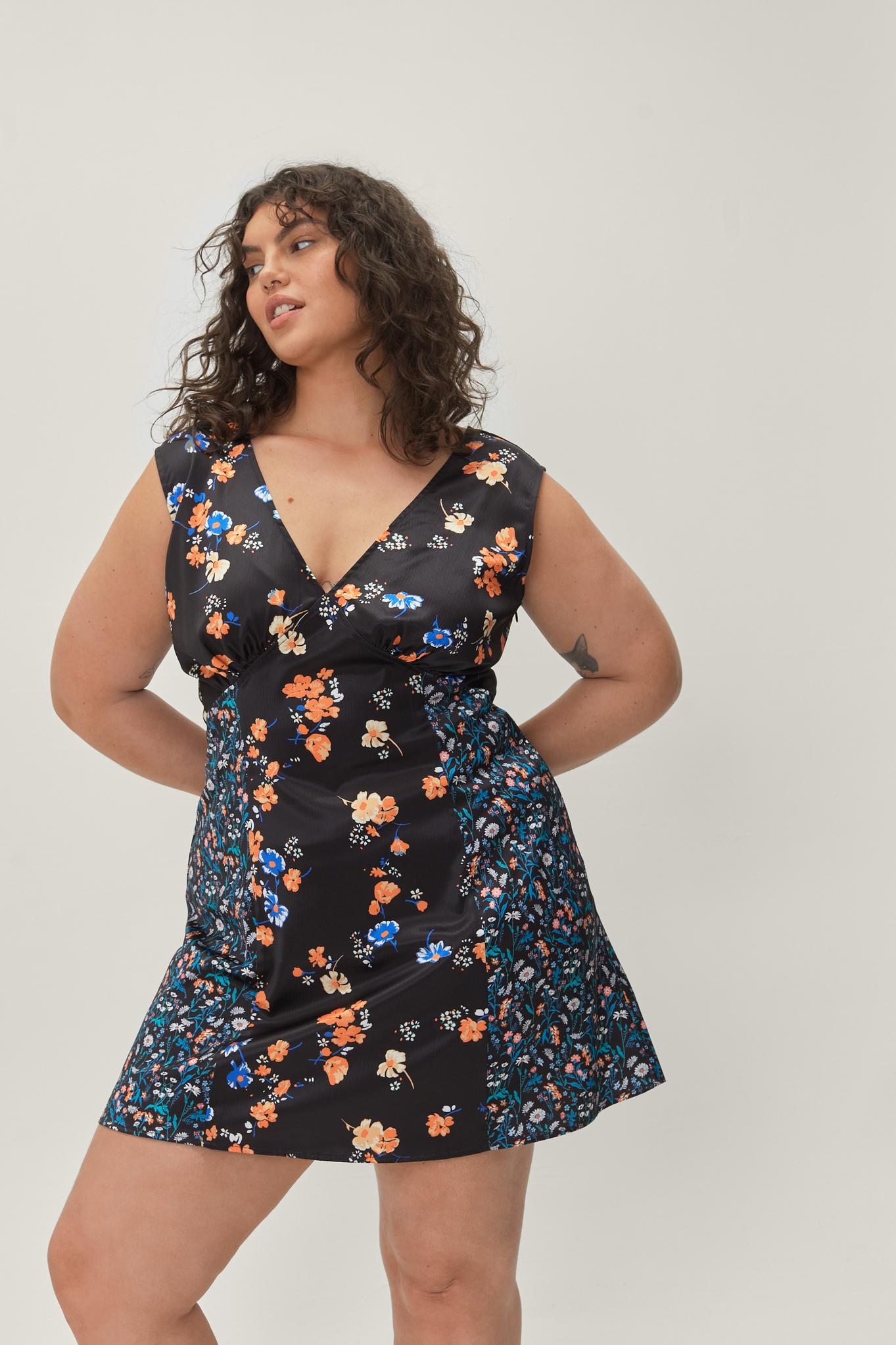 Plus Size Satin Floral Print Mini Dress