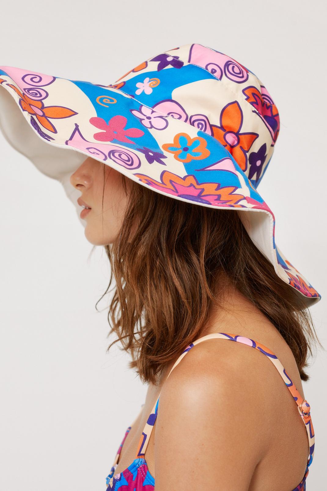 Heart Print Large Brim Bucket Hat