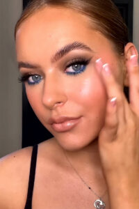 dewy blue eyeshadow look