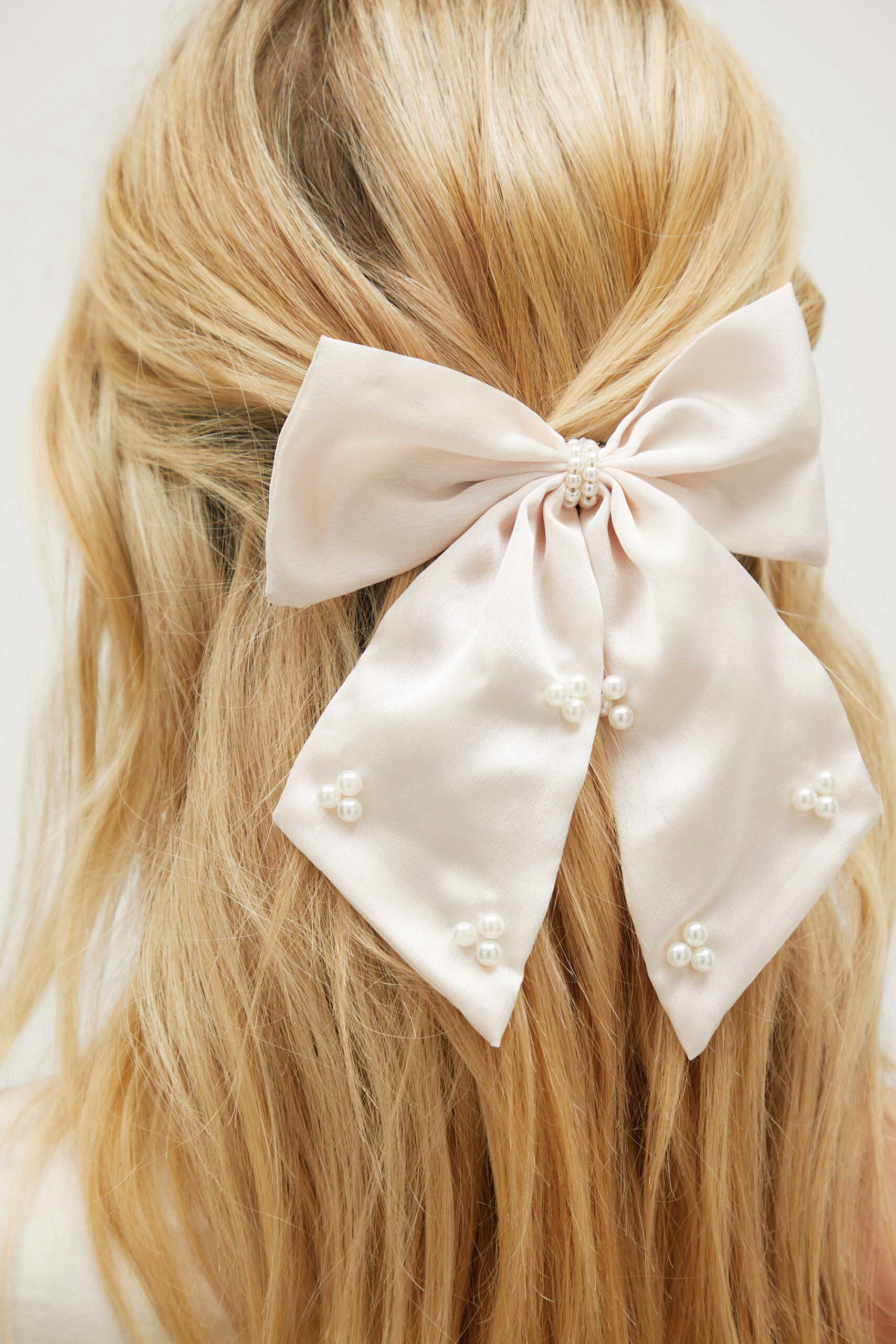 Embellished Pearl Oversized Hair Bow Hair Clip