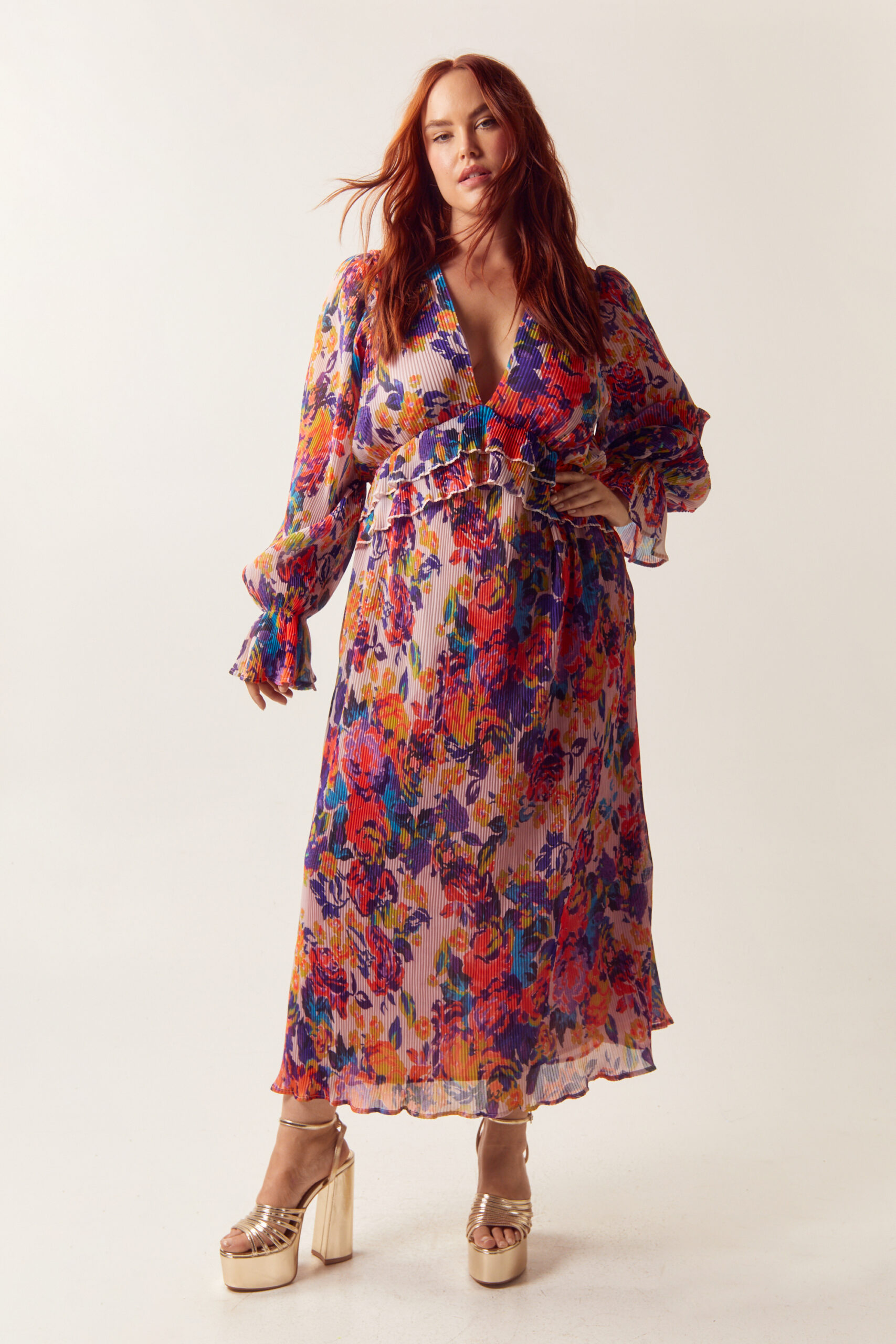 Plus Size Floral Printed Pleated Midi Dress