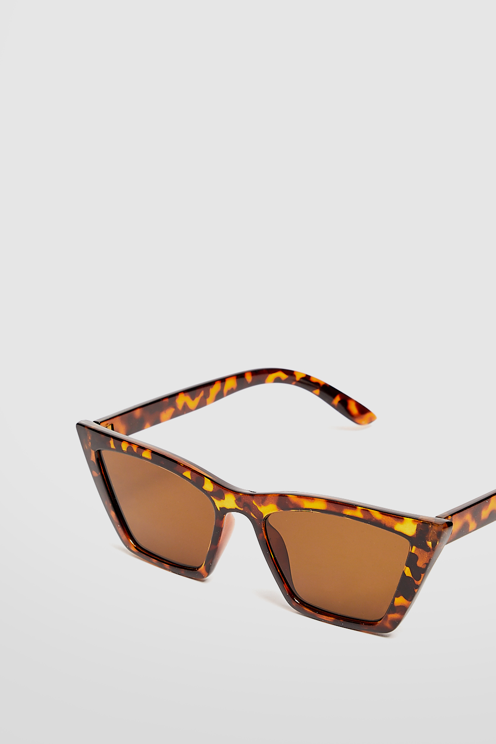 Angular Tortoiseshell Cat Eye Sunglasses